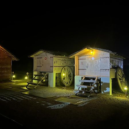The Gravity Cafe -A Unit Of Staychillhampi Bagian luar foto